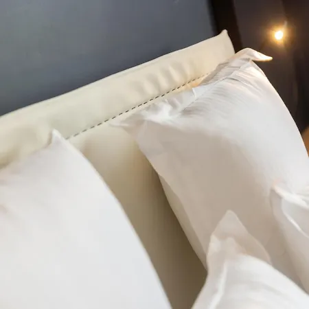 Golden Tulip Hotel & Rooftop Martigues Provence Room photo