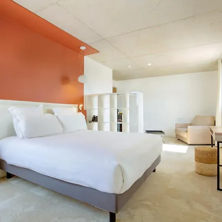 Golden Tulip Hotel & Rooftop Martigues Provence Room photo