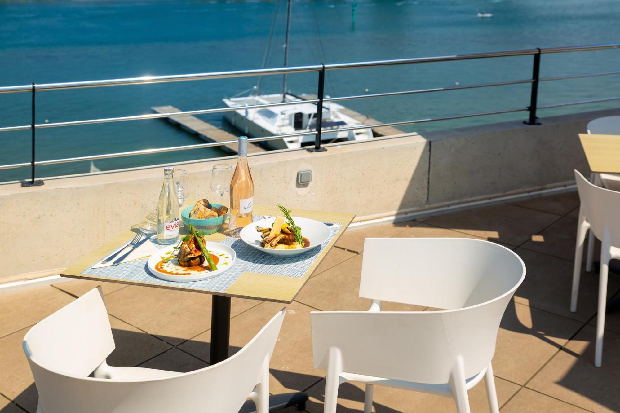 Golden Tulip & Rooftop Provence 4*