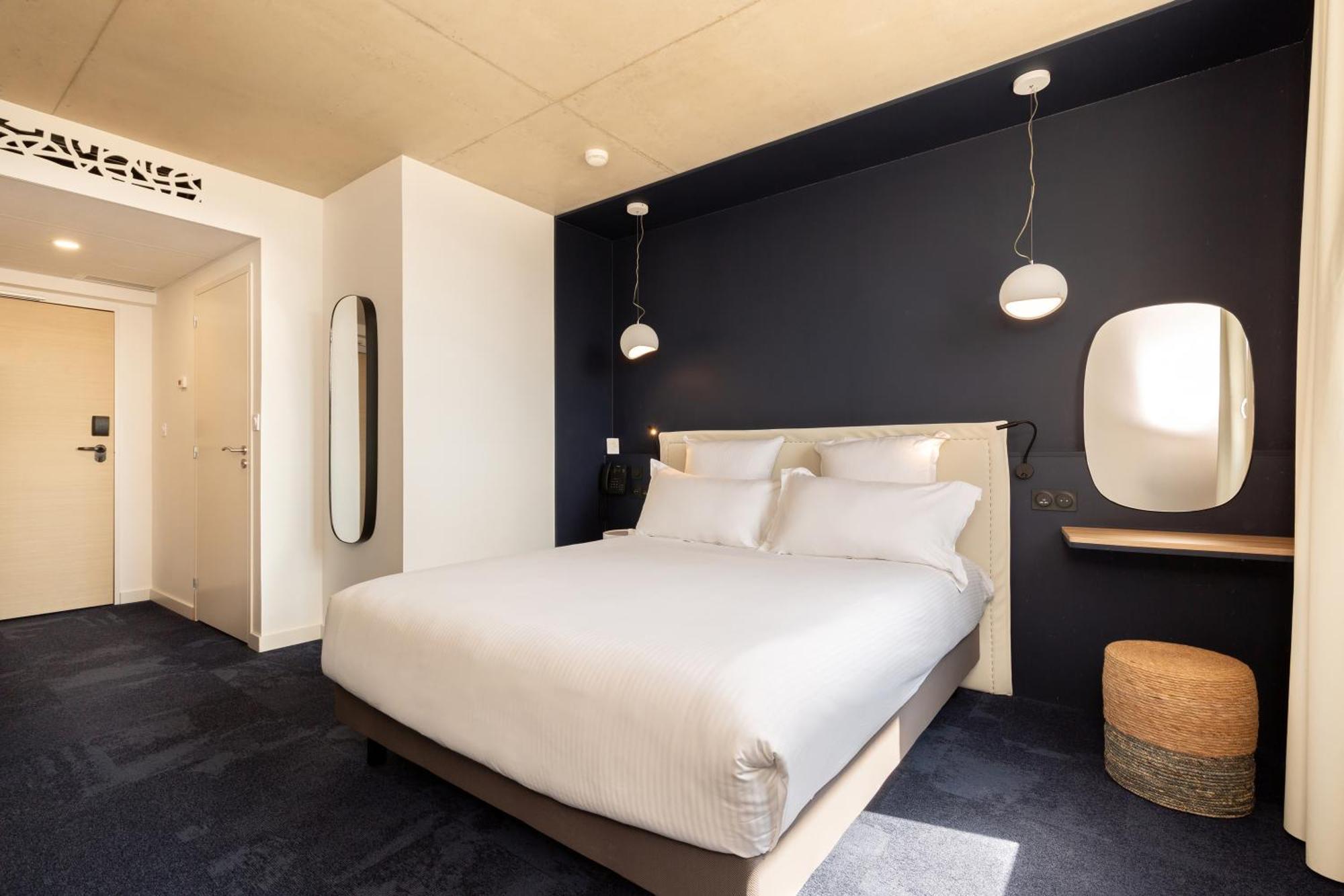 Golden Tulip & Rooftop Provence Hotel 4*
