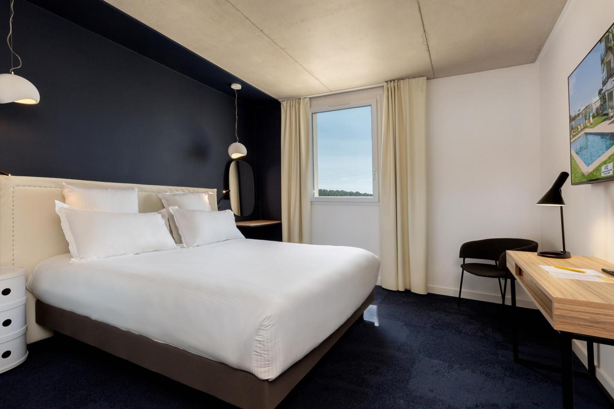 Golden Tulip & Rooftop Provence
