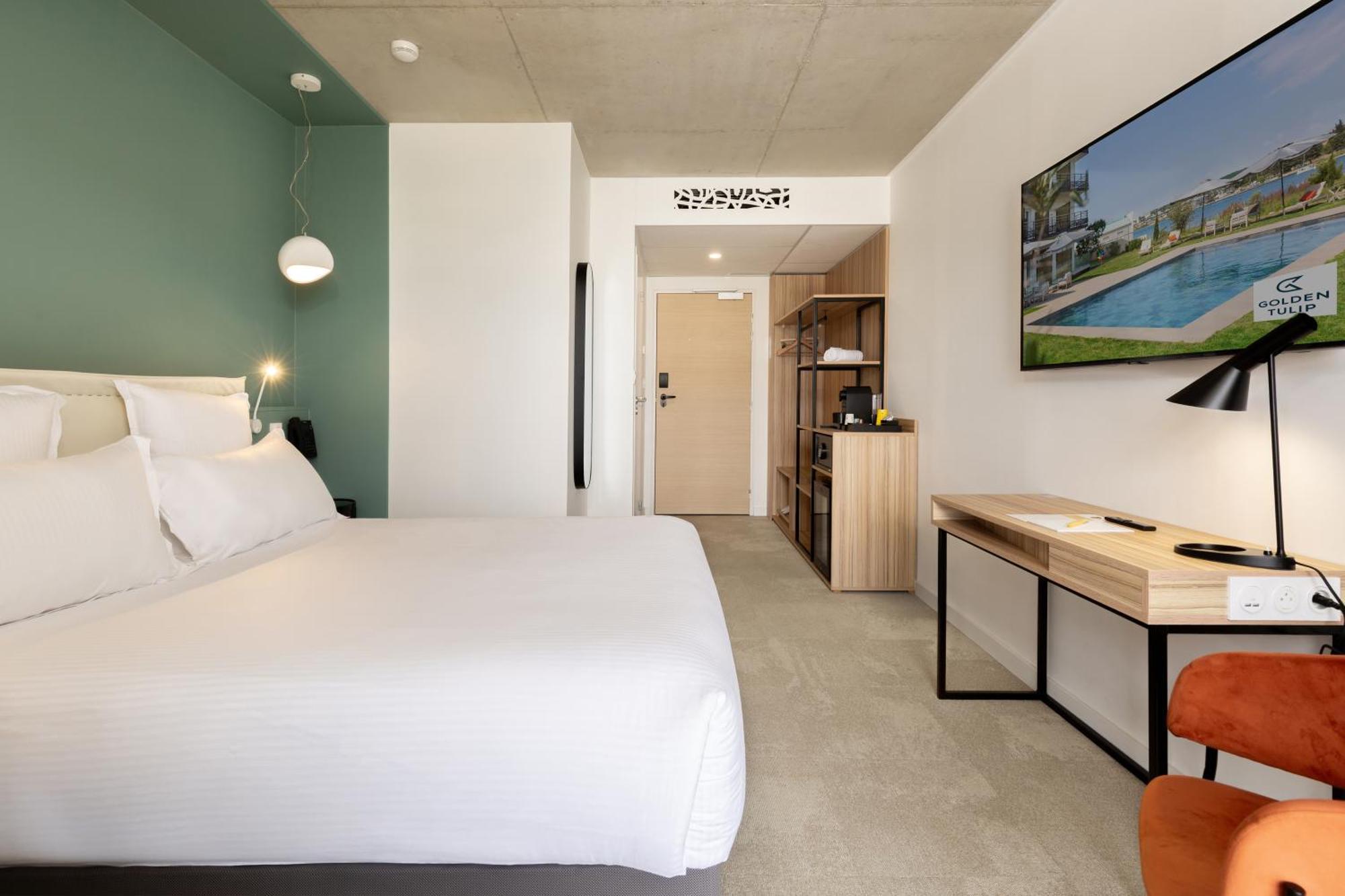 Golden Tulip & Rooftop Provence Hotel